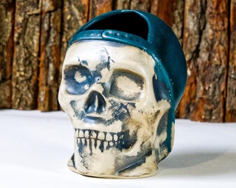 Taza tiki SKULLBOY AZUL OSCURO / taza tiki / taza de cerámica única hecha a mano / amantes de la cultura tiki / escultura de taza / taza de cóctel / equipo de bar