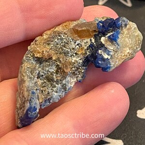 Afghanite assists communication and boost psychic ability