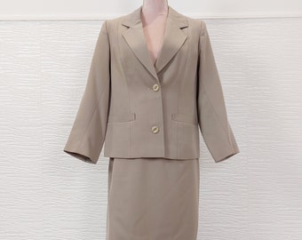 Vintage 2-Piece elegant minimalist suit for women / beige blazer and skirt two piece set