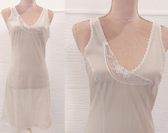 Vintage white nightgown lingerie with 80s lace