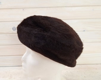 Vintage women's fur mink hat / 70s