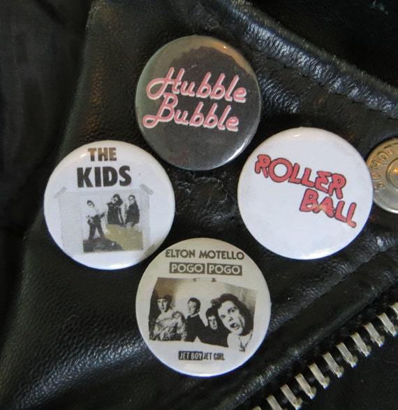Belgian punk badges 25mm : The Kids / Roller Ball / Elton Motello / Hubble Bubble /Glam / KBD / The Damned / Garage Punk / Budget Rock