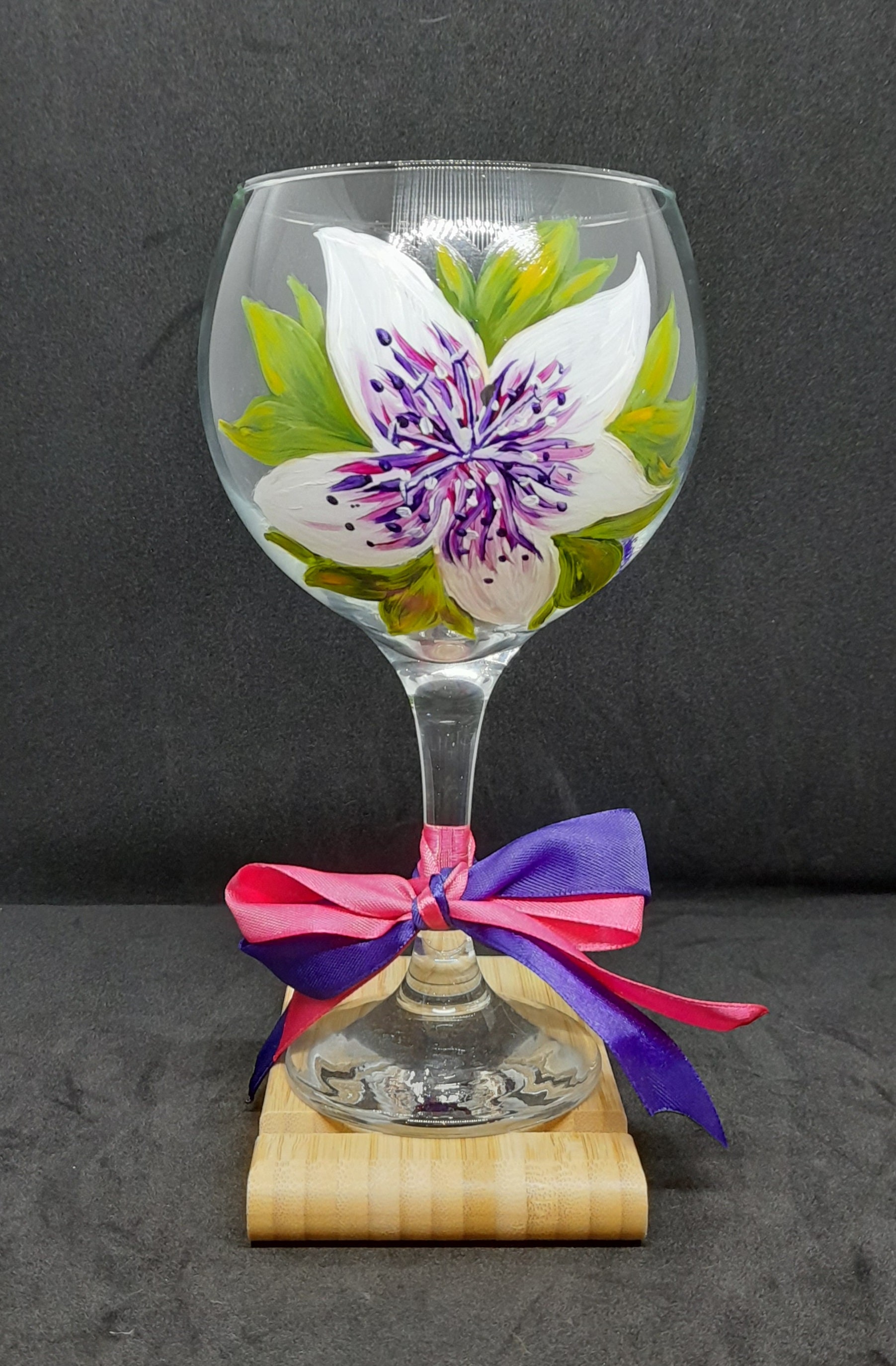 Hand Painted Lily Gin Glass, Floral Gin Bowl, Unique Gin Gift, Housewarming Gift, Wine Lovers