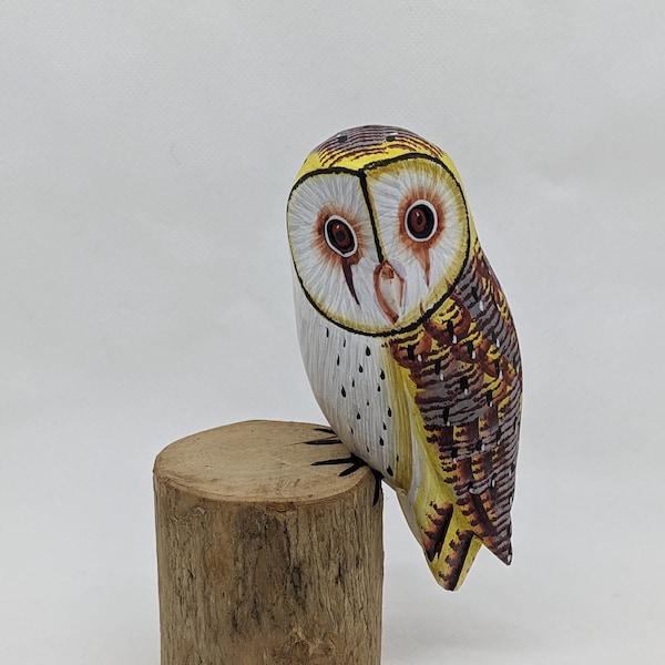 Barn owl - painted wooden carving