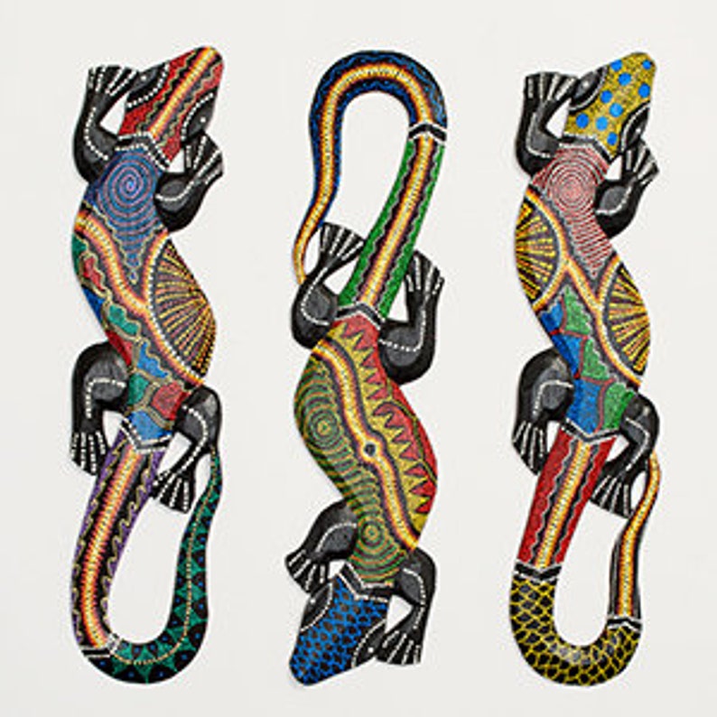 Gecko wall art wood carving with raised dot painted decoration Etsy