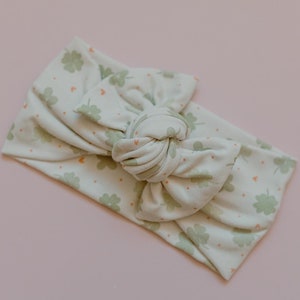 Turbante para bebé del Día de San Patricio, turbante de niña con diseño de cuatro hojas, lazo ajustable de la suerte para niña, accesorio para el cabello para atar, diadema para niña
