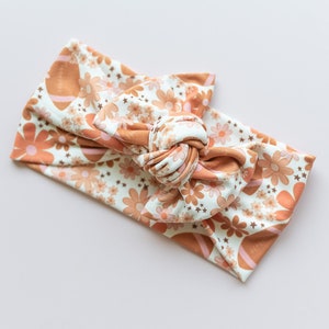 Football Baby Head Wrap, Game Day Girl Turban, Tie-on Fall Bow, Knit Toddler Headband, Neutral Trendy Autumn Bow for Newborn