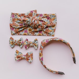 Vibrant Spring Floral Mommy & Me Matching Set, Sister Matching Hair Accessories, Baby Tie-on Head Wrap, Knotted Headband, Spring Pigtail Set