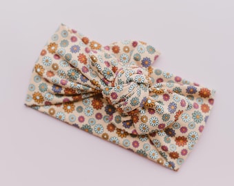 Colorful Daisy Baby Head Wrap, Retro Spring Girl Turban, Tie-on Infant Bow, Knit Toddler Headband, Baby Shower Gift for Girl