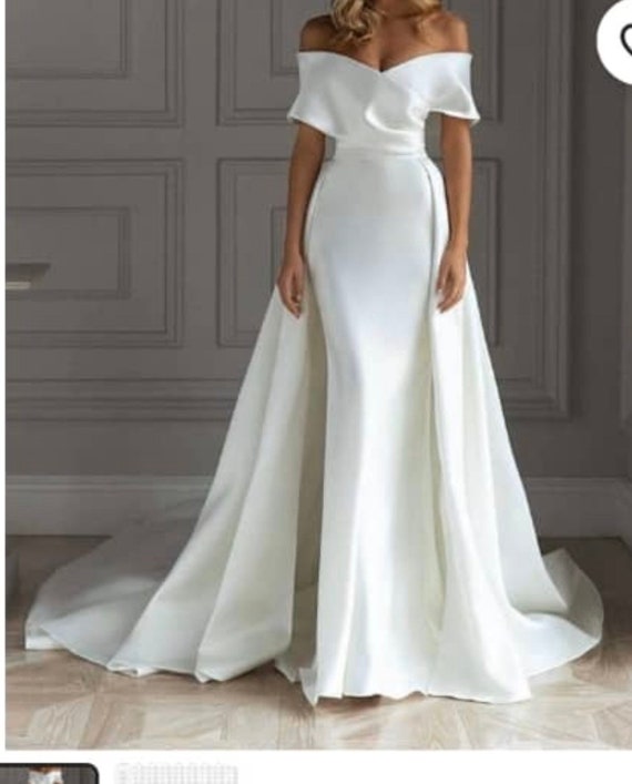 robe blanche avec cape