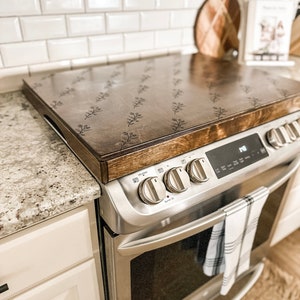 Simple Wooden Noodle Board in Warm Brown, Stove Cover