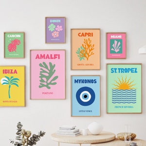 Juego de 8 impresiones de viaje, juego de pared de galería, DESCARGA DIGITAL, póster de viaje retro, arte de pared colorido para imprimir, impresión de Ibiza, Miami, Bondi, Mykonos