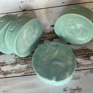 Fresh Cotton, Handmade Soap, Round bar, Teal, Plant-Based