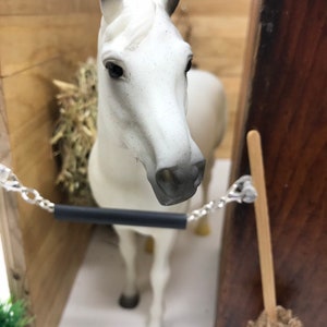 Breyer horse stall guard Breyer horse farm accessory