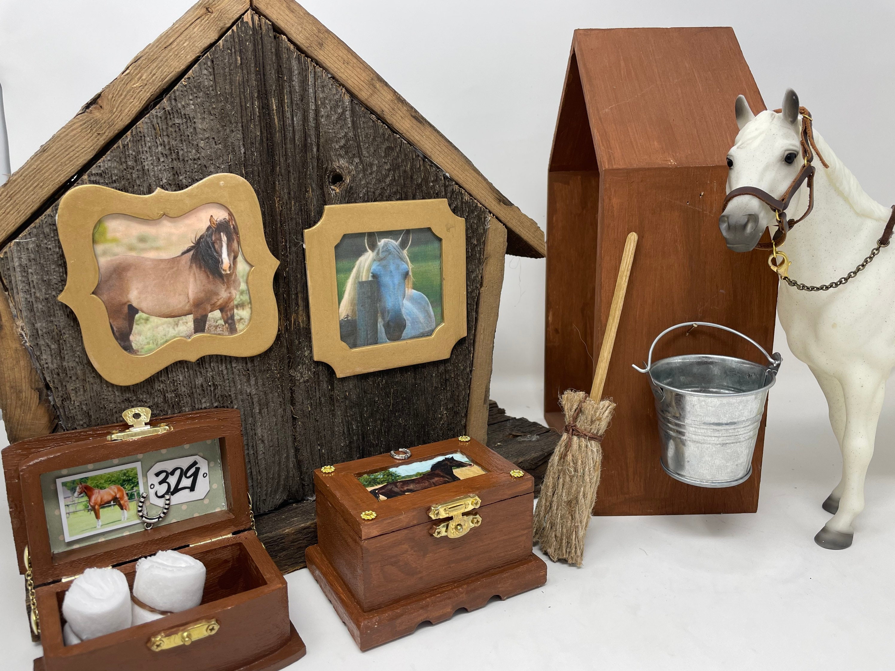 Breyer Horse Barn Accessory Breyer Horse Barn Water Buckets Model Horse