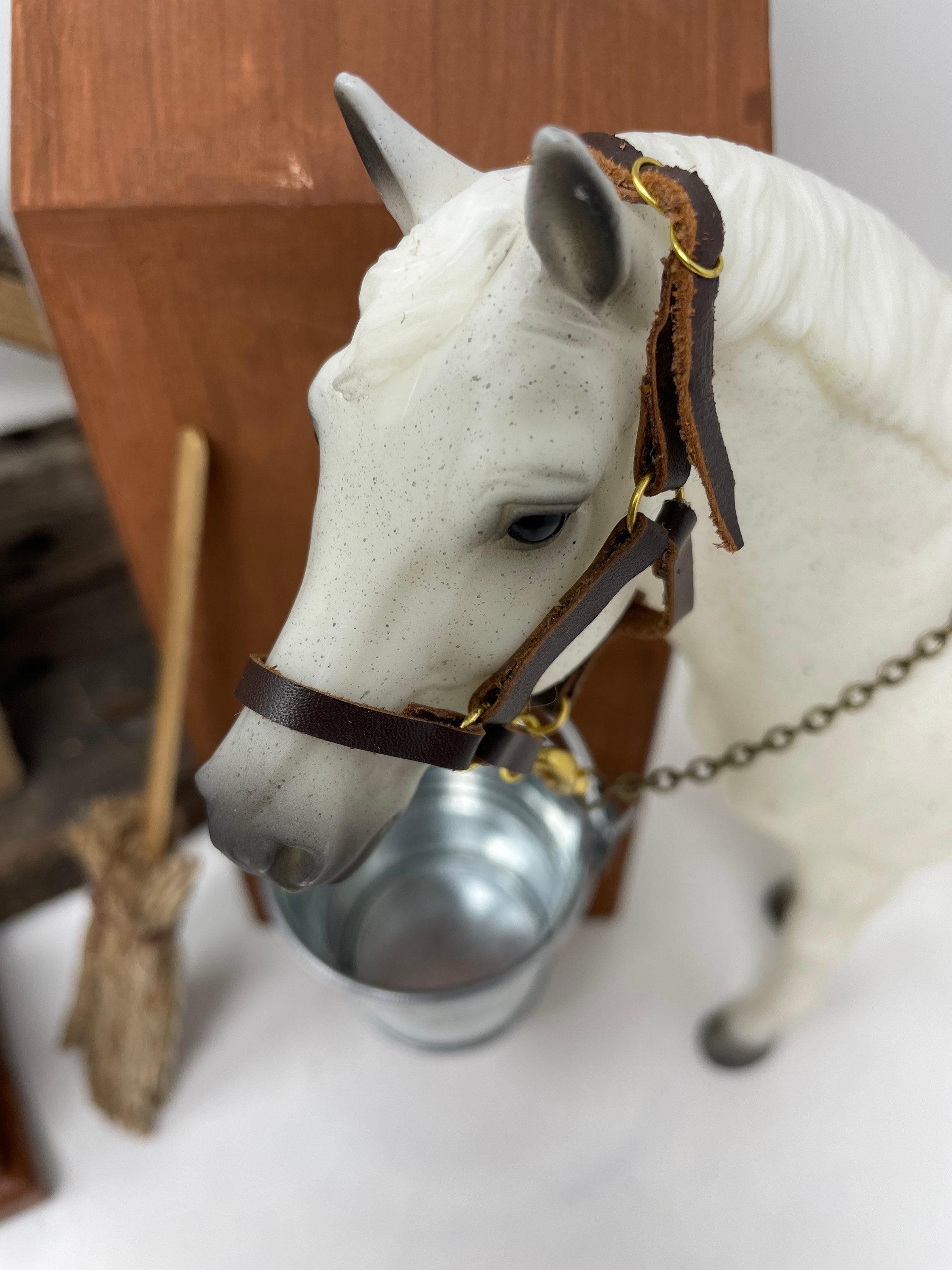 Breyer Horse Barn Accessory Breyer Horse Barn Water Buckets Model Horse