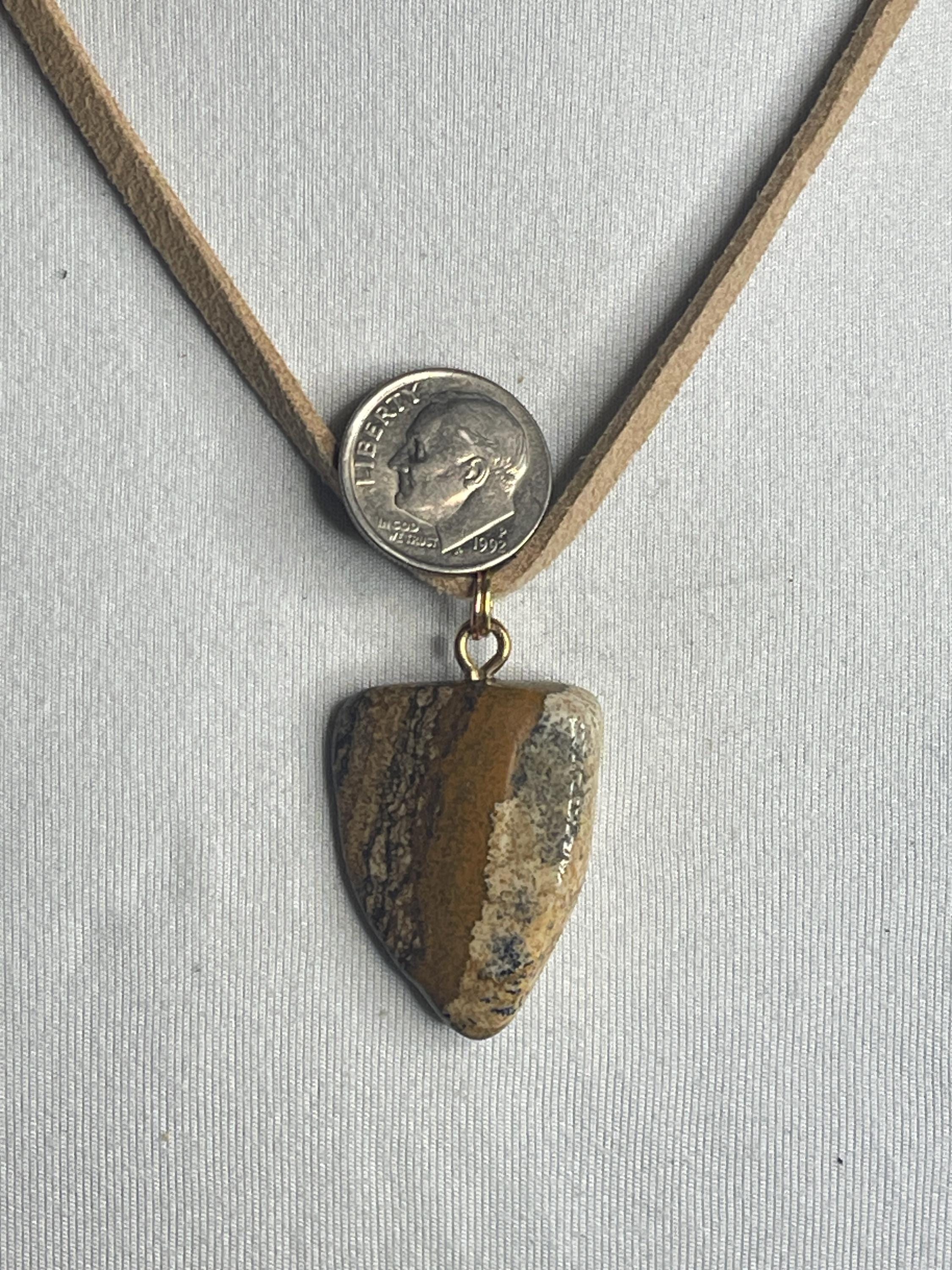 ペンダント Jurassic Blood Jasper Found in Yellowstone Park. Polished and Set