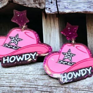 Howdy Hot Pink Glitter Cowgirl Hat Earring,Howdy Earring Pink glitter ,Howdy Earrings, Cowgirl Hat.. Punchy bachelorette