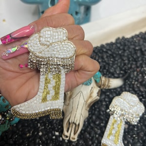Beaded Cowboy Hat & Boot Earring, White Cowboy Boot Dangle Earring ,White Cowboy Boot Earrings, Cowgirl Hat Earring, Punchy Bachelorette