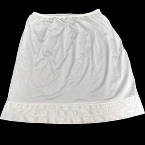 Vintage White Half Slip Skirt Fortune Size XX  (large) Nylon