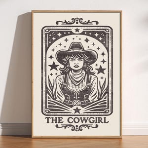Impresión de la carta del tarot de la vaquera, impresión de vaquera, decoración del oeste, estilo country americano, celestial místico, póster rústico retro divertido de mediados de siglo