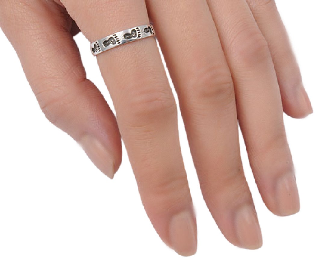 Sterling Silver Footprints in the Sand Ring Women's Sterling Silver
