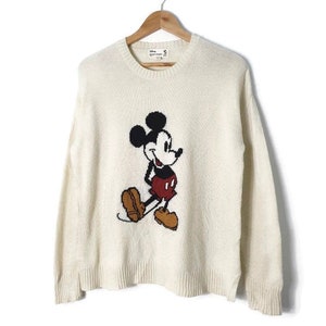 uniqlo mickey mouse sweatshirt