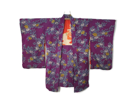 Vintage Short Kimono Japanese Haori Jacket 50s Silk Kimono Kimono Wall Hanging, 1950s Japanese Robe Floral Kimono Purple Kimono