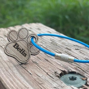 Dog Memorial Gift, Personalized Paw Print Name Key Ring, Loss of Pet Remembrance Gift