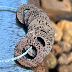 Travel Tokens All 50 States Keepsake Token Set Accessories, State Landmark Souvenir Coins