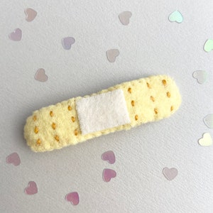 Yellow menhera kei yami yume Kawaii bandaid hair clip