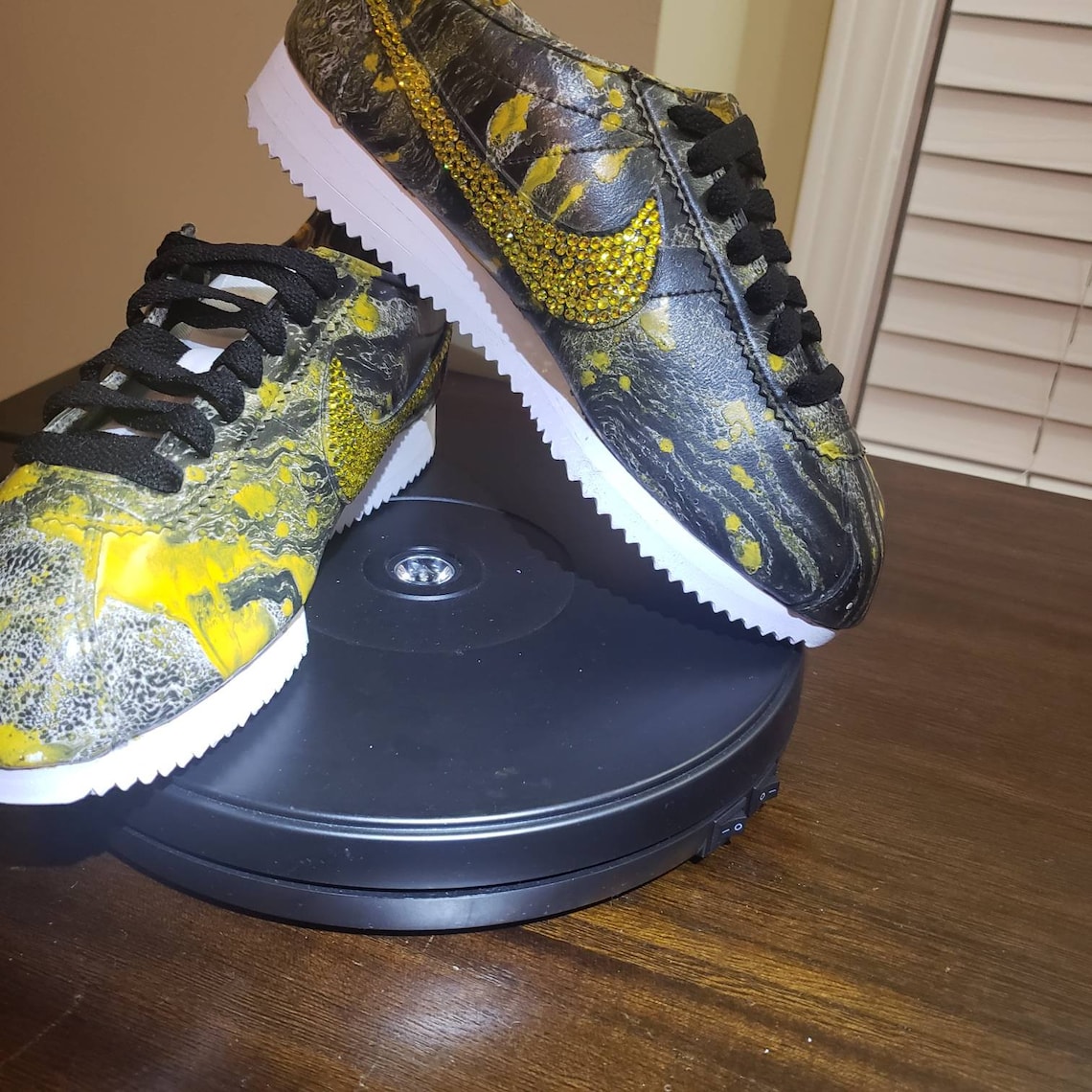 custom cortez nike shoe