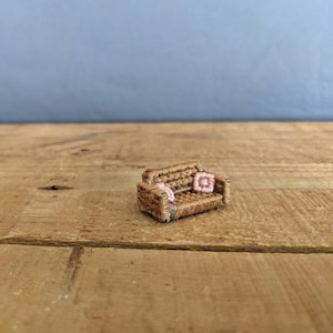 Couch miniature 3D cross stitch
