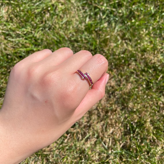 1990s Vintage Solid 14k Yellow Gold Ruby Ring (Si… - image 7