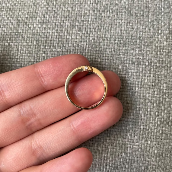 1990s Vintage Solid 14k Yellow Gold Ruby Ring (Si… - image 4