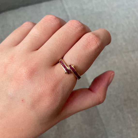 1990s Vintage Solid 14k Yellow Gold Ruby Ring (Si… - image 6