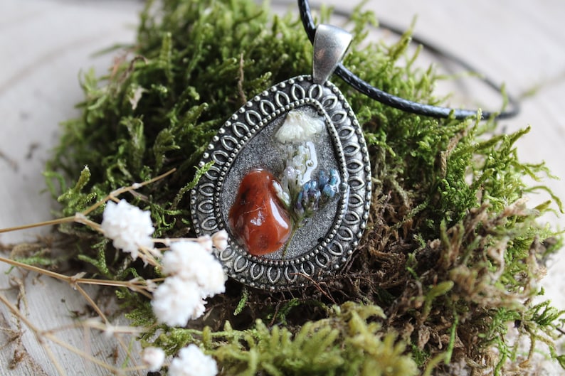 necklace with carnelian and flowers