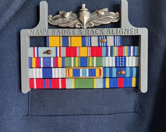 Surface Warfare Badge & Rack Aligner - US Navy