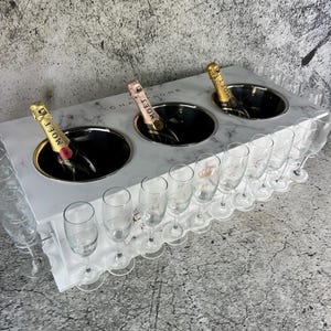 シャンパンバケットボックス、フルートスタンド、シャンパンスタンド、シャンパンウォール、シャンパンカート、フルートディスプレイ、卓上スタンド、フルート18本収納可能