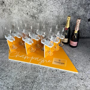 シャンパンウォール、立体シャンパンウォール、シャンパンスタンド、シャンパンフルート、シャンパンカート、フルートディスプレイ、卓上スタンド、フルート18個収納可能