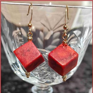 Earrings made of foam coral cubes (O46)