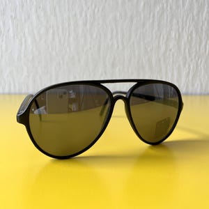 y2k deadstock black sunglasses aviator style
