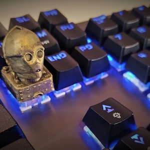 C3PO - Artisan Custom Cherry MX Keycap