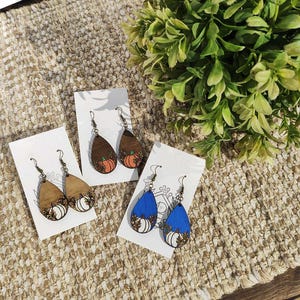pumpkin dangle earrings | fall autumn jewelry | handmade halloween accessories | fall pumkin earrings | wooden dangles |halloween harvest