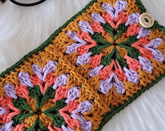 Crochet Pattern ~ Maple Pouch ~ Crochet Pouch Pattern ~ UK and US Crochet Terms ~ Instant PDF Download