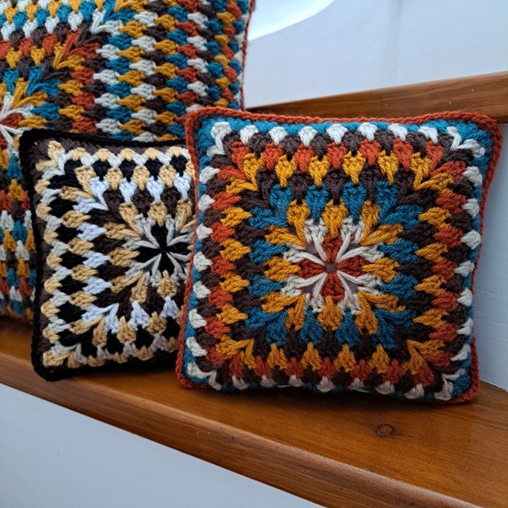 Crochet Cushion Pattern, I Got You Cushion, Mini Crochet Cushion, Beginner Friendly, Granny Square Cushion, PDF Download
