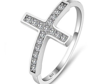 Personalisierter Kreuz Ring, 925 Sterling Silber Ring, Cubic Zorconia Ring für Freundin, zierlicher Kreuz Ring, Verlobungsring Geschenk