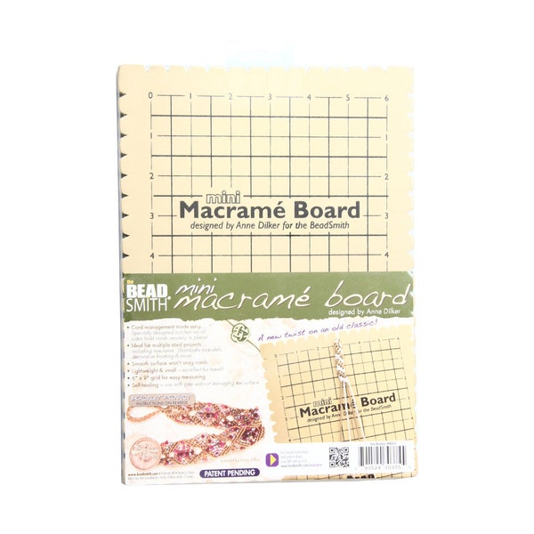 Mini macramé/planche à nouer BeadSmith® 30 x 21,5 cm - Pour tresser, tisser et froncer facilement le cordon - Maintient le cordon en place - Avec guide de mesure