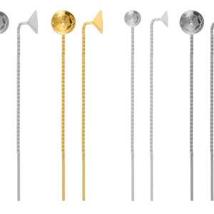 Può includere: Set di sei immergitori per stoppini di candele, tre dorati e tre argentati, con una ciotola rotonda e un manico lungo e sottile.