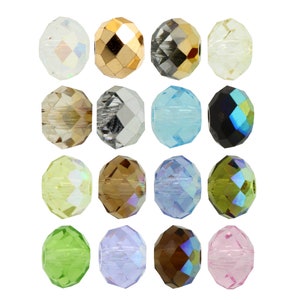 Puede incluir: Surtido de 16 cuentas de cristal facetadas en varios colores, incluyendo transparente, dorado, plateado, azul, verde, marrón y rosa. Las cuentas son redondas y tienen un diseño facetado.